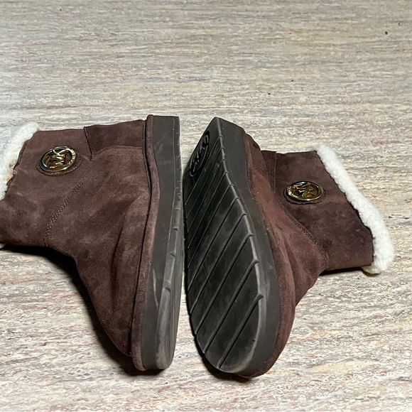 Michael Kors MK ankle boots w/ genuine sheep fur lining - Picture 5 of 14